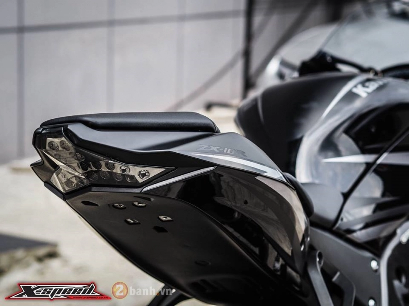 Kawasaki ninja zx-10r 2016 đầy phong cách trong bản độ black max