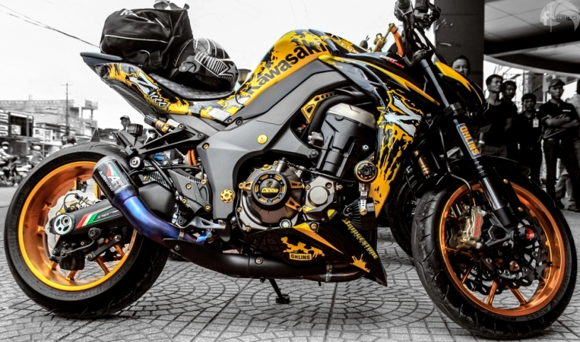 Kawasaki z1000 độ ấn tượng trong bộ cánh mới cùng đồ chơi hàng khủng