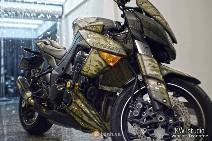 Kawasaki z1000 độ siêu ngầu với phong cách nhà binh