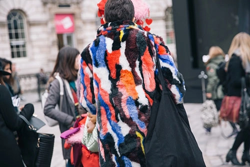 Lóa mắt thời trang đường phố độc lạ tại london fw