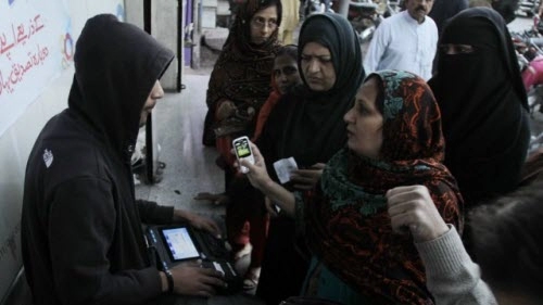 Pakistan xác minh 103 triệu sim điện thoại bằng dấu vân tay