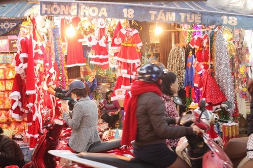 Quần áo noel trẻ em đắt hàng mùa giáng sinh