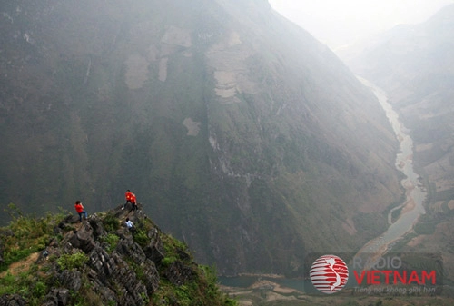 Sắc màu cuộc sống trên cao nguyên đá