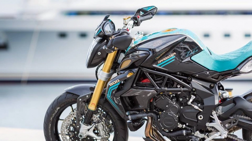 Siêu phẩm mv agusta dragster độ full option cùng các chi tiết mạ vàng