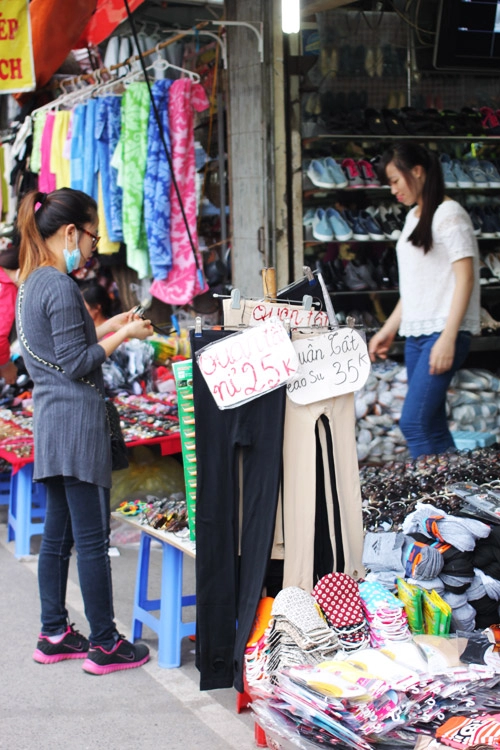 Vài chục ngàn sắm đồ đông thả ga ở chợ rẻ nhất hà nội