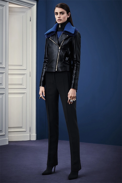 Versace tiếp tục trao quyền lực mềm cho phụ nữ