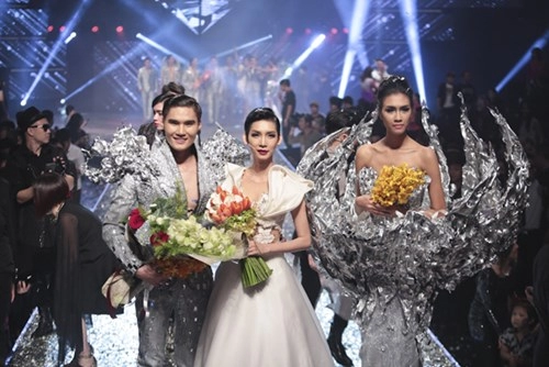 Vietnams next top model 2015 chính thức khởi động