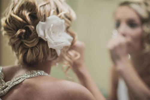 11 kiểu tóc đơn giản và tuyệt đẹp cho cô dâu