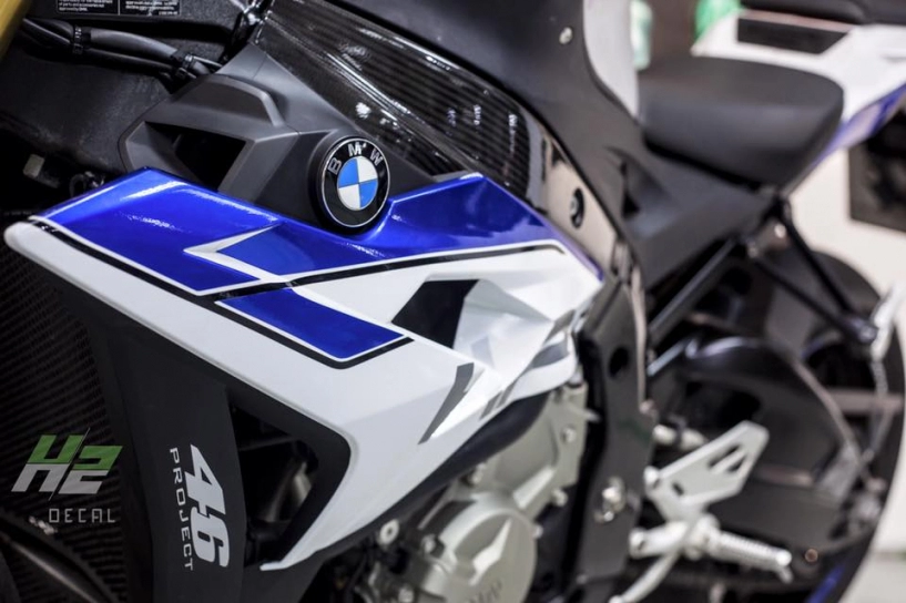 Bmw s1000r lột xác theo phong cách hp4