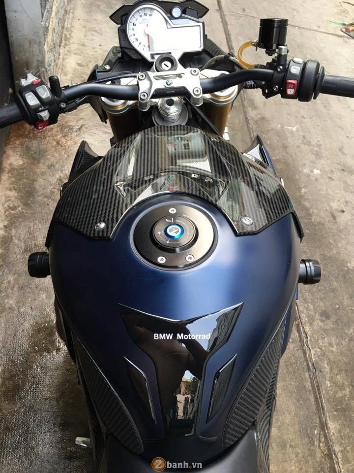 Siêu xế đường phố bmw s1000r ấn tượng cùng dàn áo full carbon