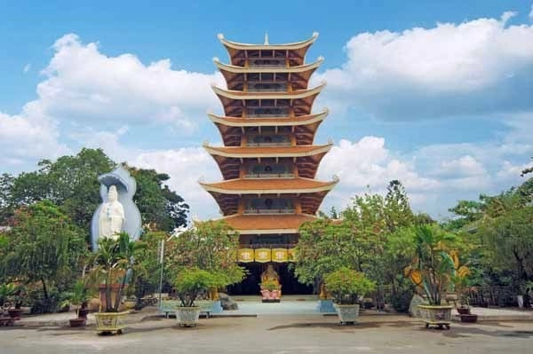Tháng giêng đến thăm 4 ngôi chùa nổi tiếng ở sài gòn