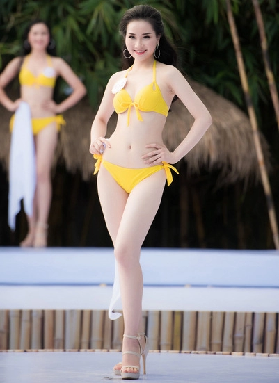  thí sinh hoa hậu có vòng eo 56 cm lộ điểm yếu hình thể với bikini 