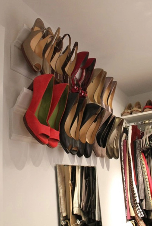 10 cách xếp giầy dép tiết kiệm không gian phòng
