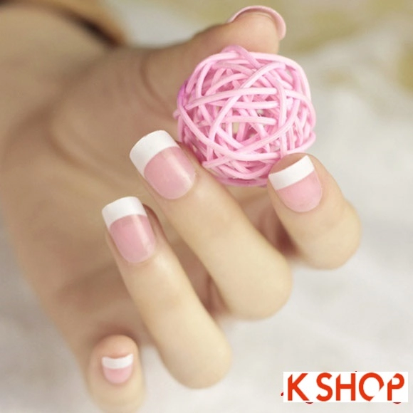 10 mẫu nail móng tay kim tuyến đẹp 2016 cho cô nàng sang trọng ấn tượng nhất