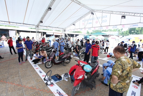  2500 người tham gia chăm sóc xe máy miễn phí tại hà nội 