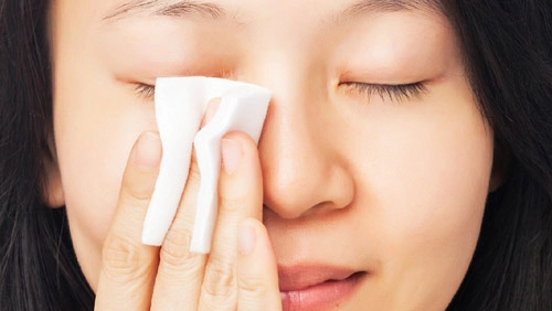 5 nguyên tắc tẩy trang đúng cách làm sạch sâu da mặt
