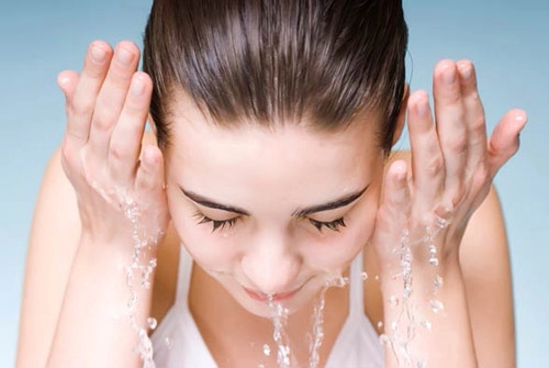 5 nguyên tắc tẩy trang đúng cách làm sạch sâu da mặt