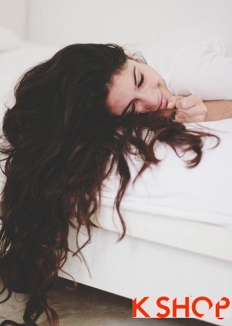 7 bí kíp giữ nếp cho mái tóc đẹp khi ngủ dậy rất đơn giản cho bạn gái