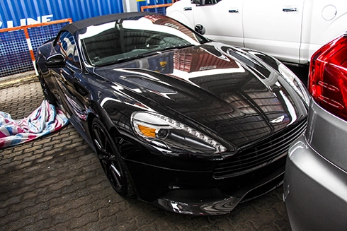  aston martin vanquish mui trần đầu tiên ở việt nam 