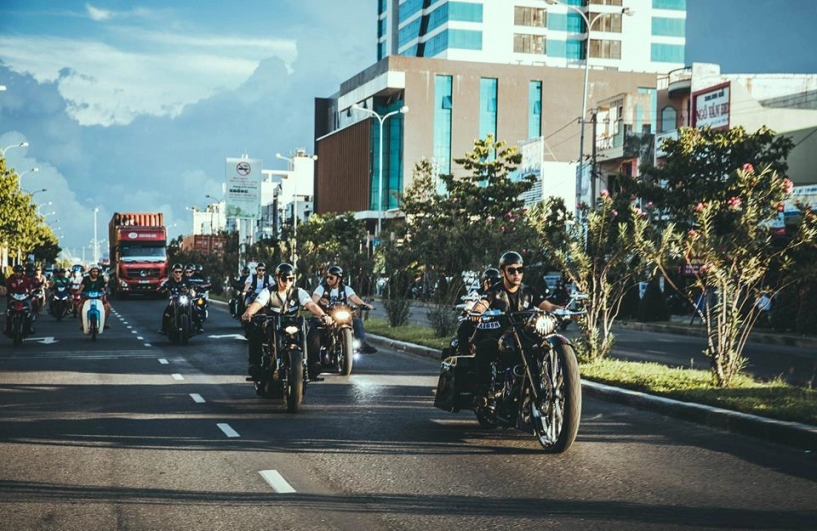 Biệt đội motor độ bánh béo siêu khủng của vietgangz brother hood
