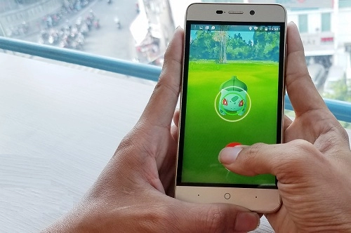  bộ đôi smartphone cho thợ săn pokemon go 