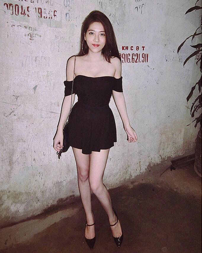 Cao 1m58 nhưng cô gái sinh năm 1995 này mặc gì cũng sexy vô đối