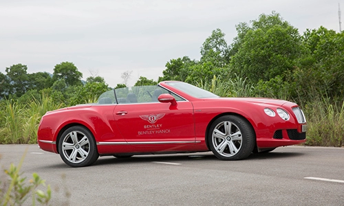  chi tiết bentley continental gtc chạy thử tại hà nội 