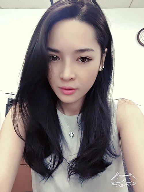 Cuộc đời sang trang của cô gái lột xác nhờ phẫu thuật thẩm mỹ