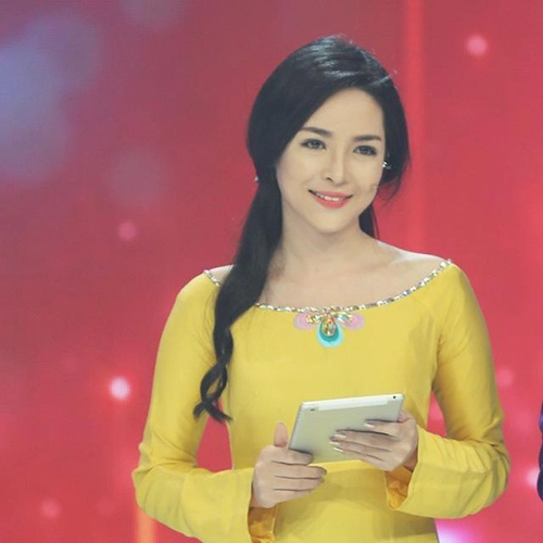 Cuộc đời sang trang của cô gái lột xác nhờ phẫu thuật thẩm mỹ