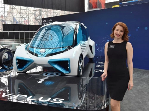  dàn mẫu nóng bỏng tại new york auto show 2016 