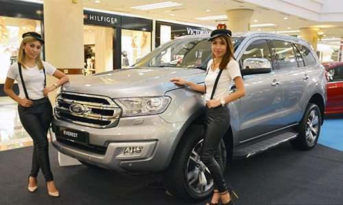  ford everest 2016 giá từ 49700 usd tại malaysia 