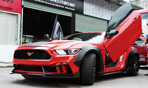  ford mustang 2015 độ cửa cắt kéo của tay chơi lào cai 