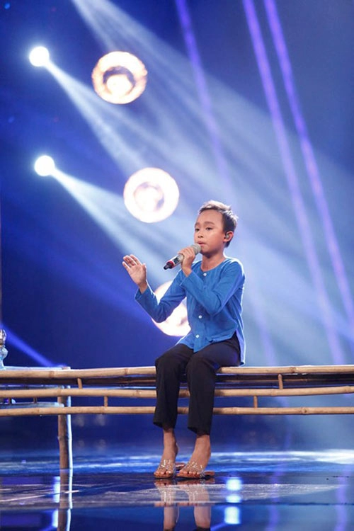 Hồ văn cường áp đảo bình chọn tại vietnam idol kids dù hát nấc