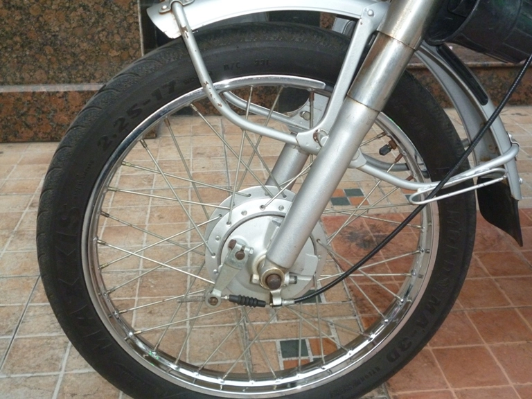 Honda 68 đỏ cờ dáng cl50