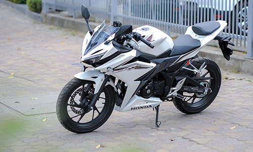  honda cbr150r 2016 đầu tiên về hà nội giá trên 100 triệu 