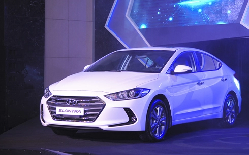  hyundai elantra 2016 - thêm thách thức cho altis tại việt nam 