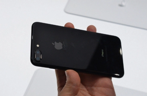  iphone 7 plus có giá đặt hàng gần 40 triệu đồng ở việt nam 