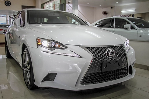  lexus is250 f-sport - xe lướt giá 24 tỷ đồng tại việt nam 