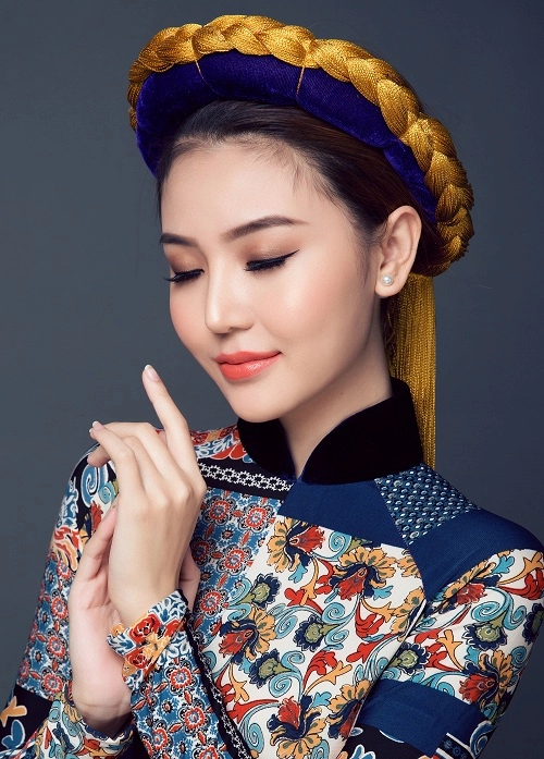 Ngắm quốc phục của chân dài dự thi miss global beauty queen