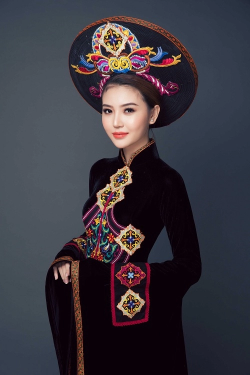 Ngắm quốc phục của chân dài dự thi miss global beauty queen