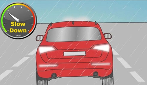  nguyên tắc vàng khi lái xe dưới mưa 