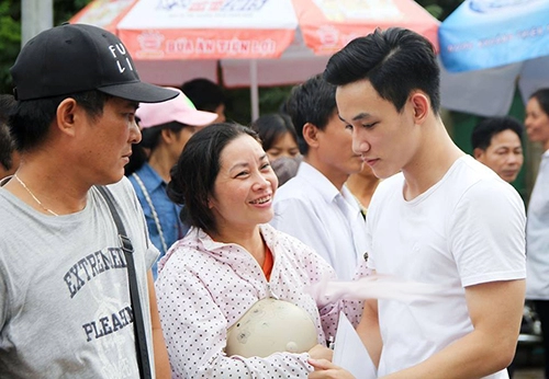 Những thí sinh gây sốt trong hai ngày thi đh đầu tiên vì xinh đẹp
