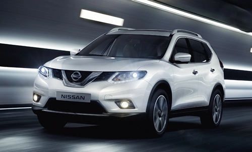  nissan x-trail mới dùng cửa sau thông minh 