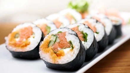 Sống lâu hơn nhờ ăn sushi