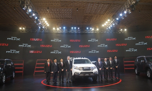  suv 7 chỗ isuzu mu-x ra mắt tại việt nam 