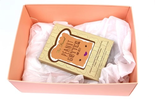 Too faced làm mưa làm gió với bảng màu mắt có tông màu ngọt béo