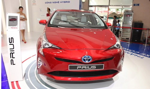  toyota prius hybrid 2016 có mặt tại hà nội 