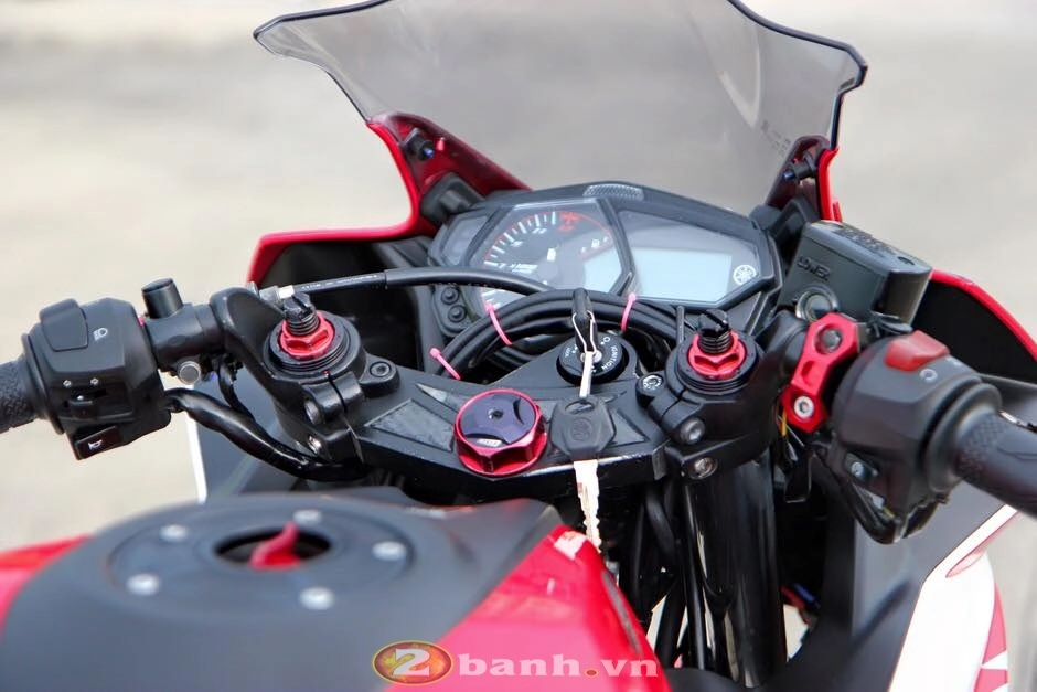 Yamaha r3 zin mà không zin nhưng rất xì tin