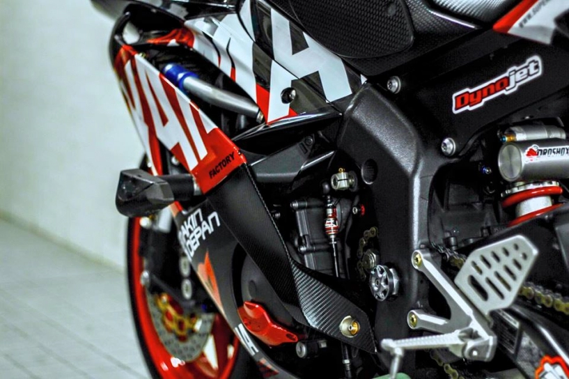 Yamaha r6 độ siêu chất và đầy phong cách của biker việt