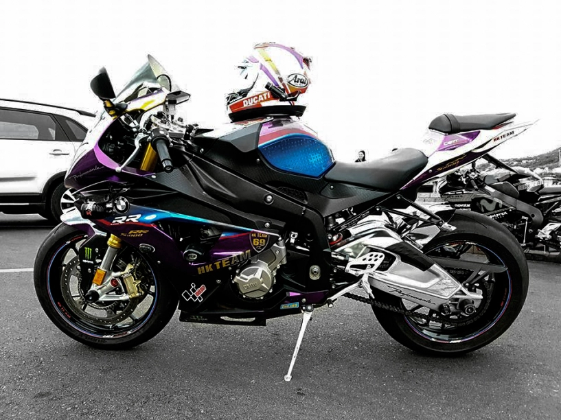 Bmw s1000rr chrome violet nổi bật của hk team